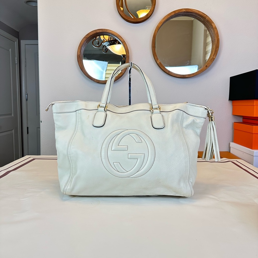 Gucci GG Logo Soho Leather Totes Shoulder Bag